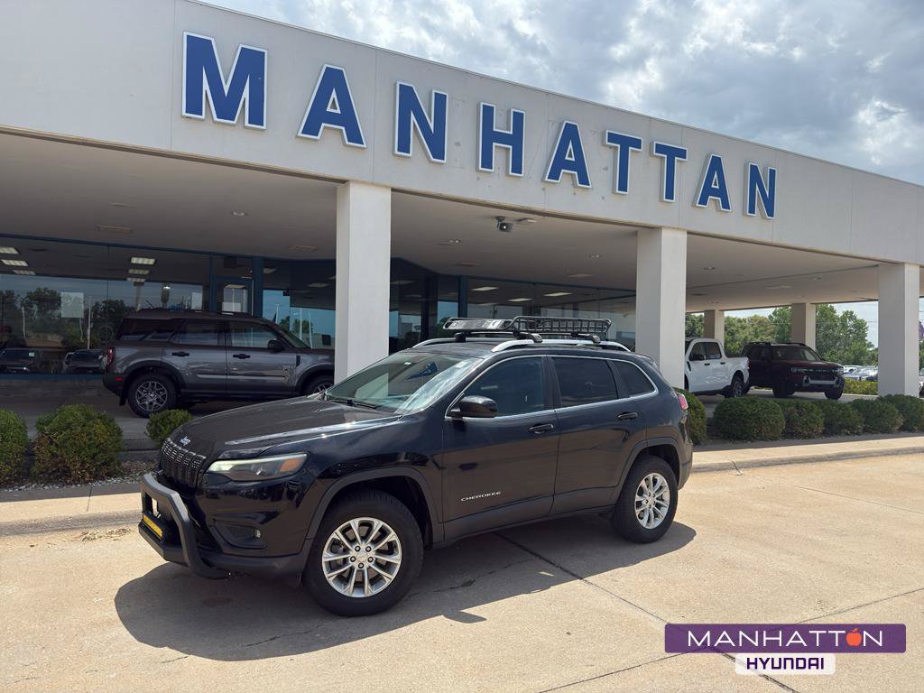 Used 2019 Jeep Cherokee Latitude w/ Popular Appearance Group