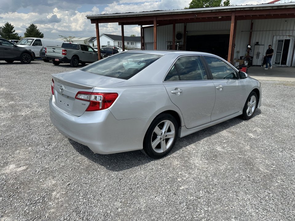 2014 Toyota Camry SE