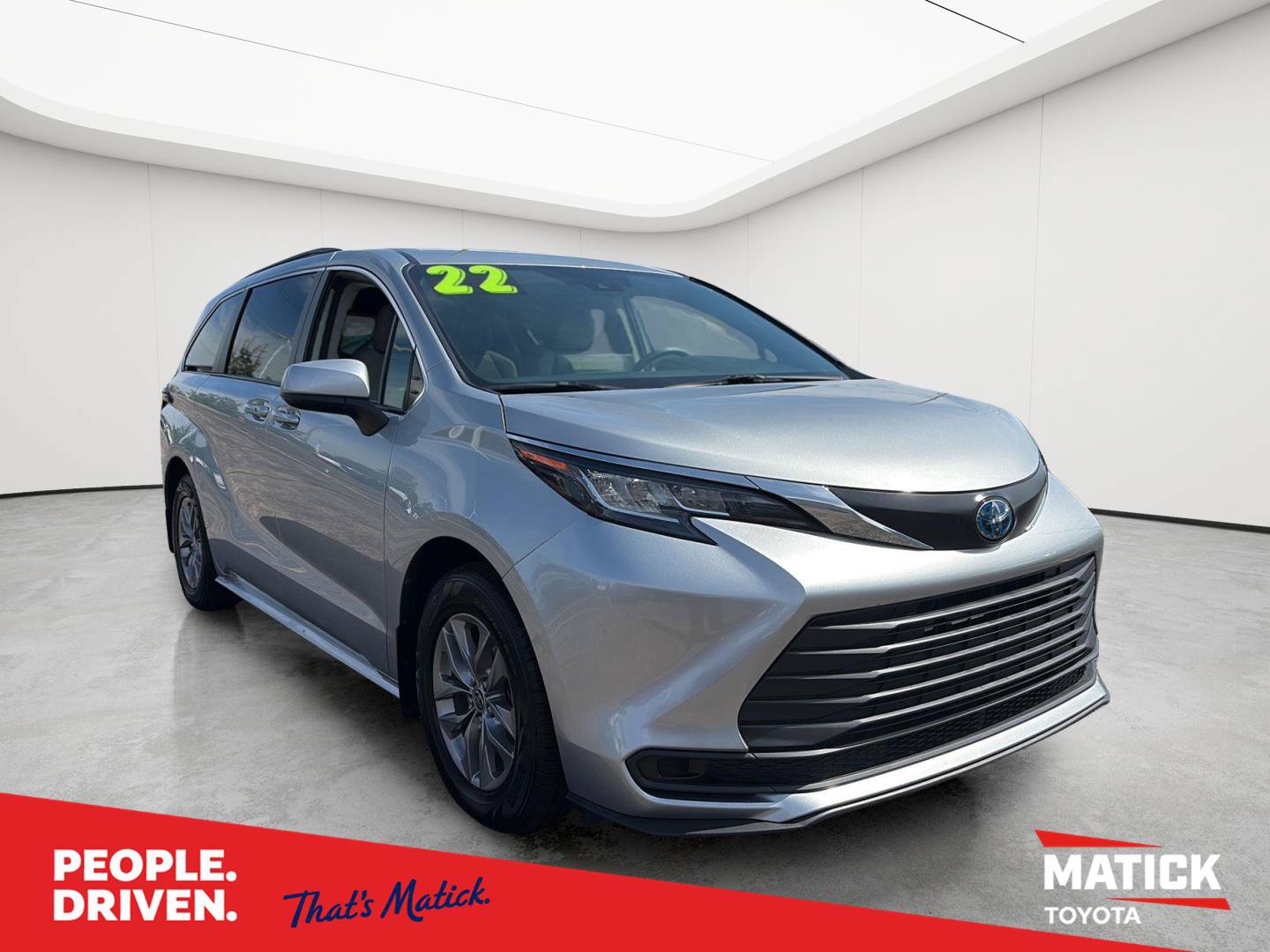 Used 2022 Toyota Sienna LE