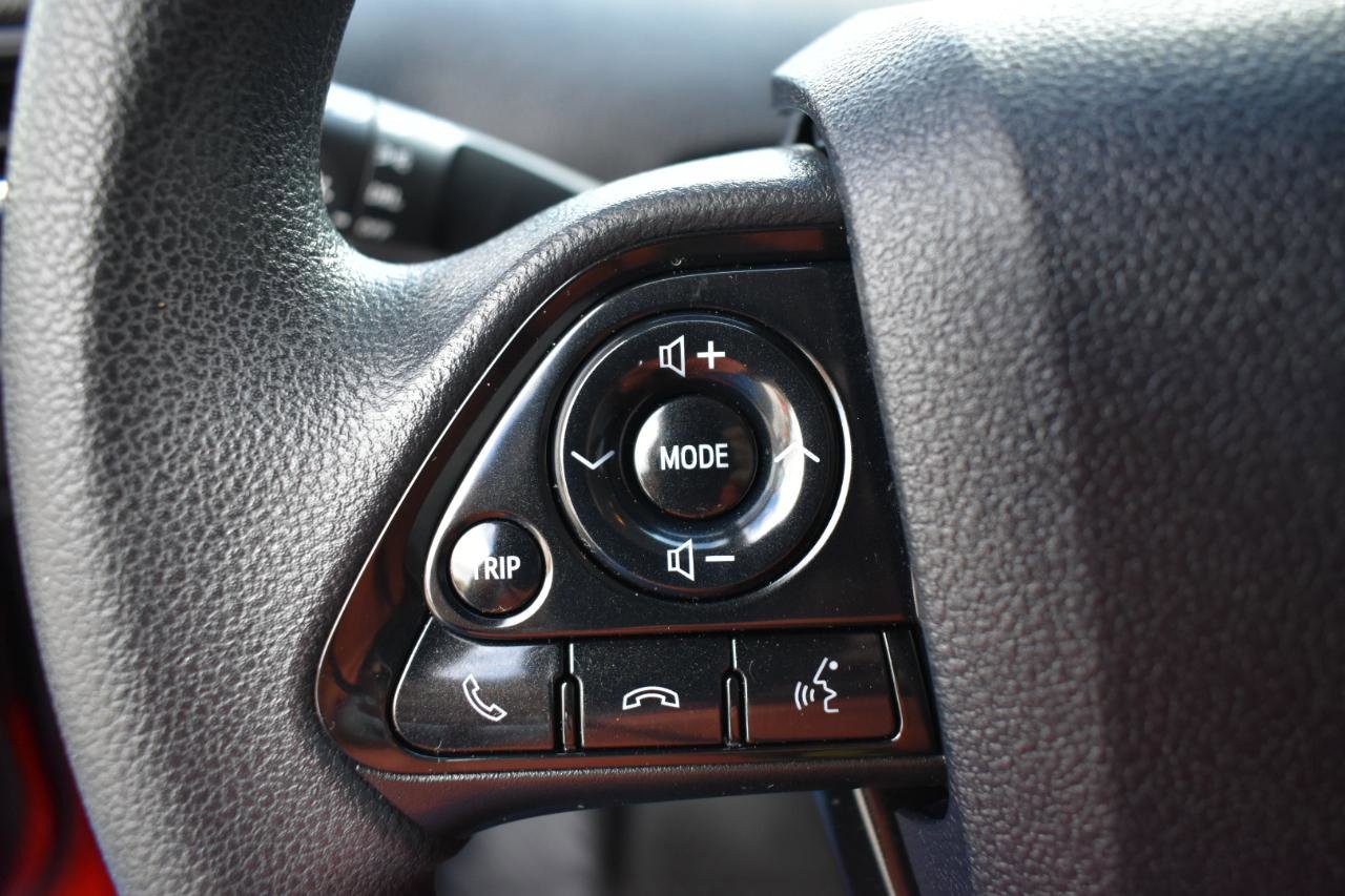 2022 Toyota Prius LE