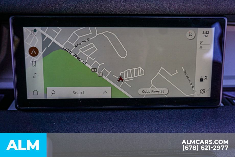 2023 Land Rover Defender 110 X-Dynamic SE