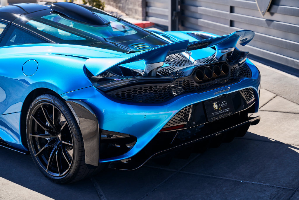 Used 2021 McLaren 765LT photo 13