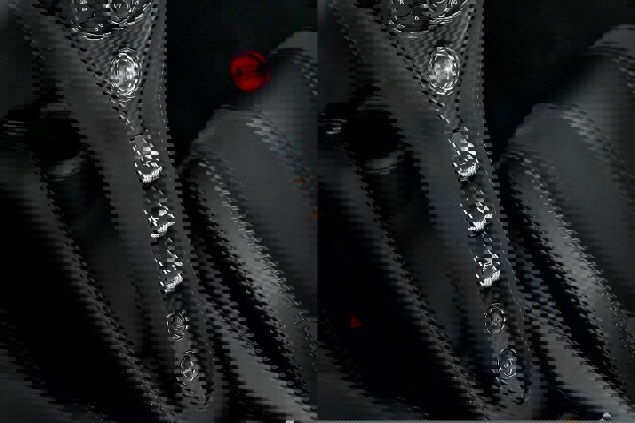 Used 2018 McLaren 720S Performance photo 40