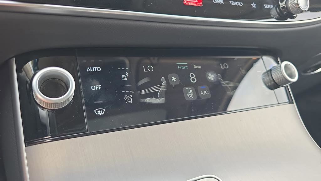 2026 Genesis Gv70 2.5T Advanced