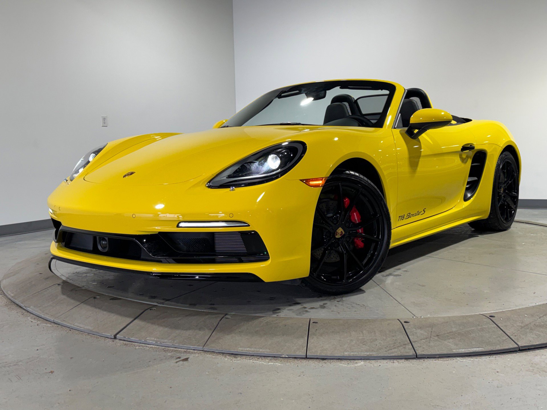 Used 2025 Porsche 718 Boxster S