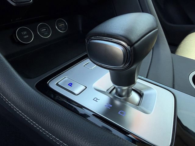 2022 Genesis G70 2.0T