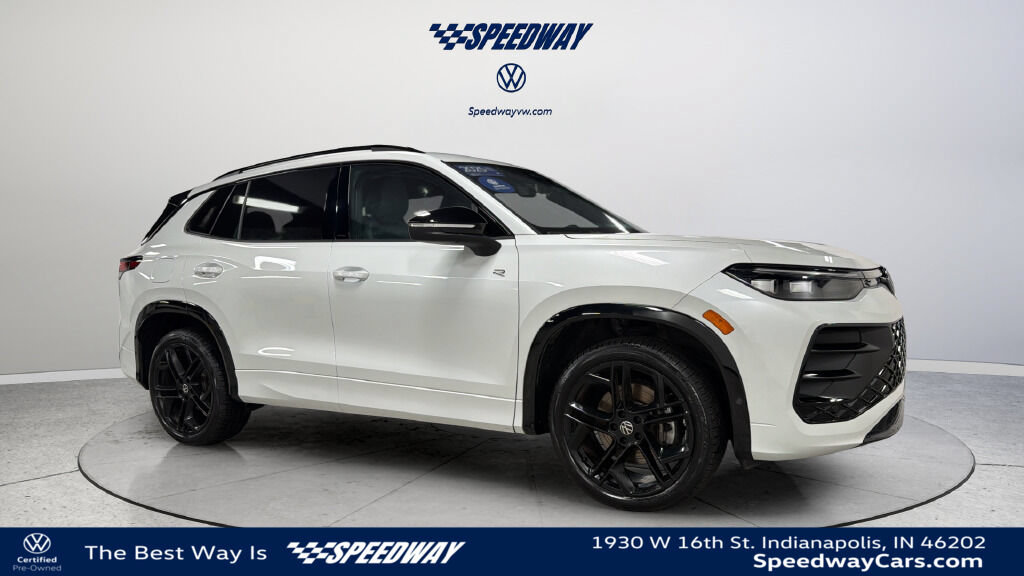 Certified 2025 Volkswagen Tiguan SE R-Line