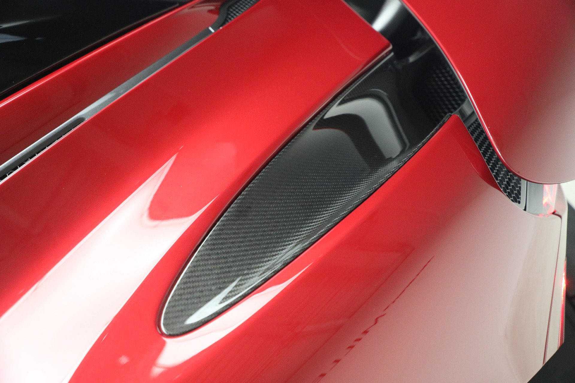 Used 2019 McLaren 720S Performance photo 32