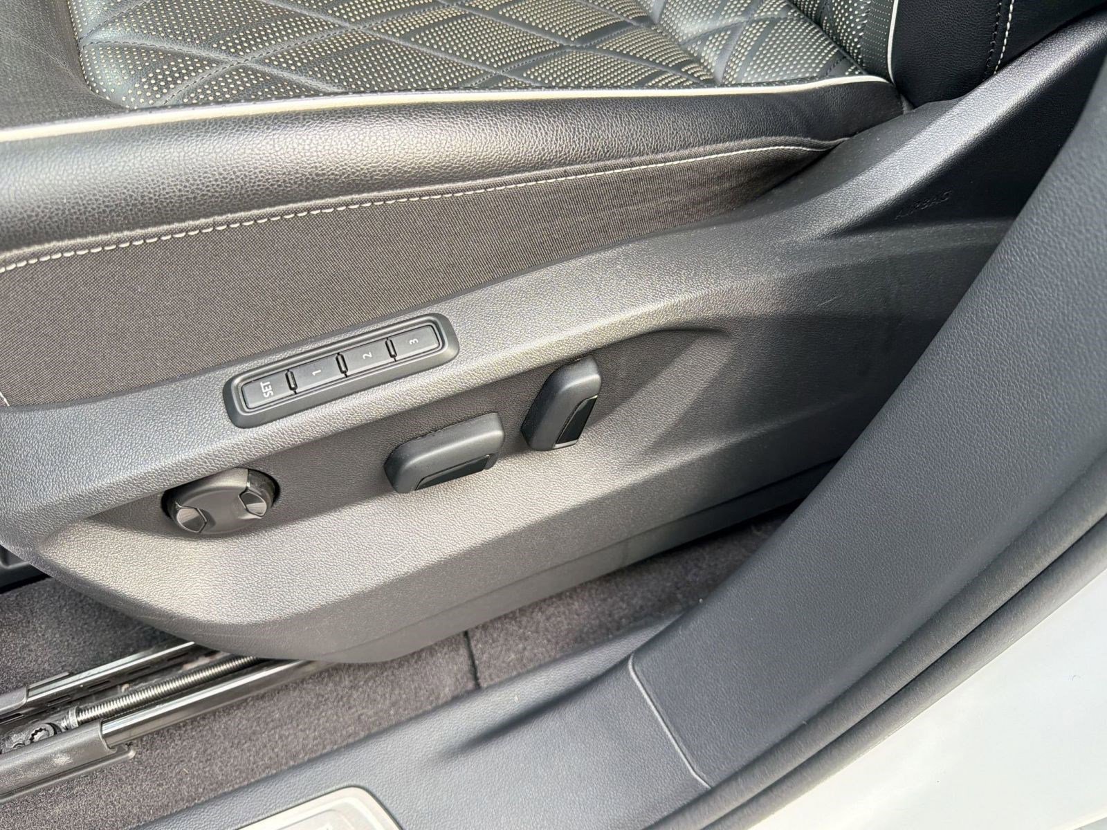 2024 Volkswagen Atlas SEL Premium R-Line