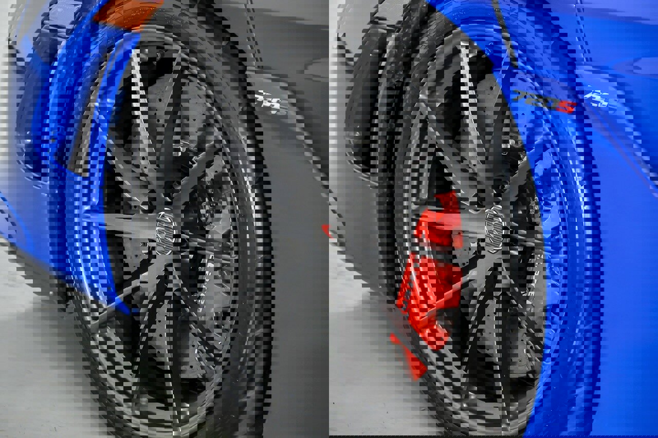 Used 2018 McLaren 720S Performance photo 17