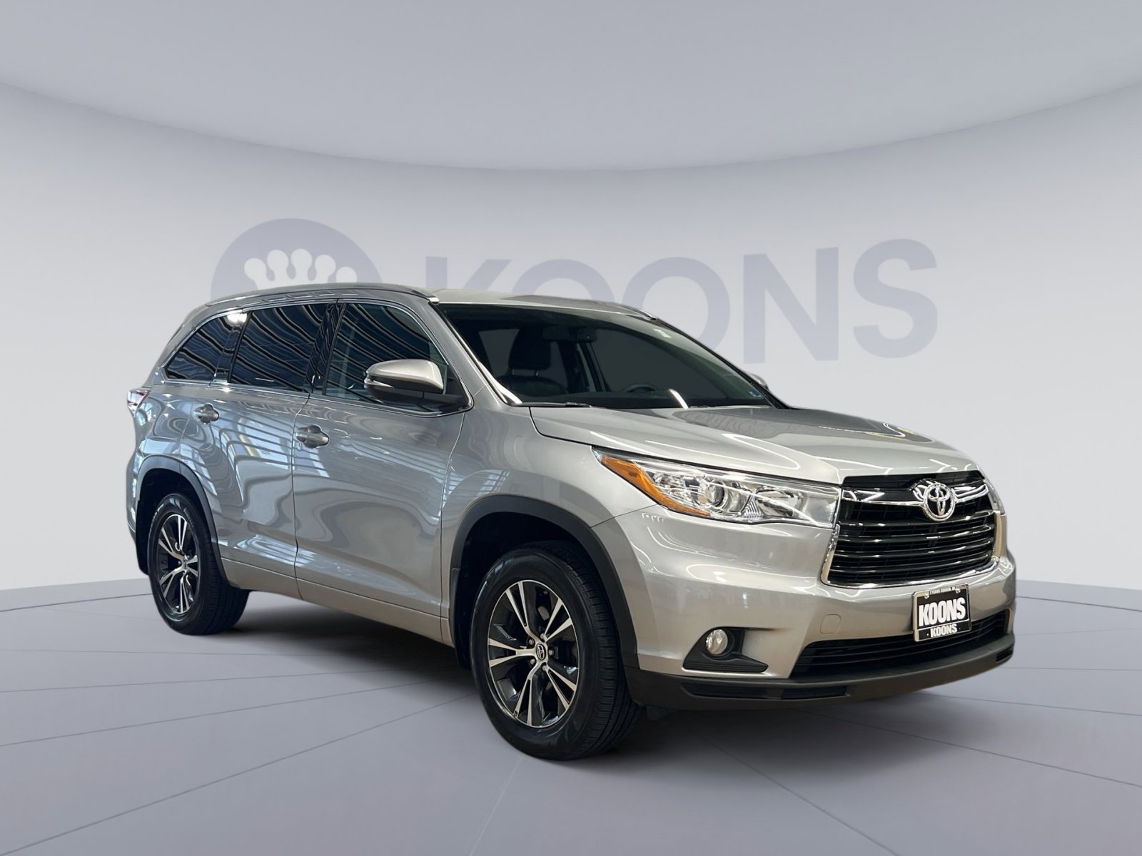Used 2016 Toyota Highlander XLE