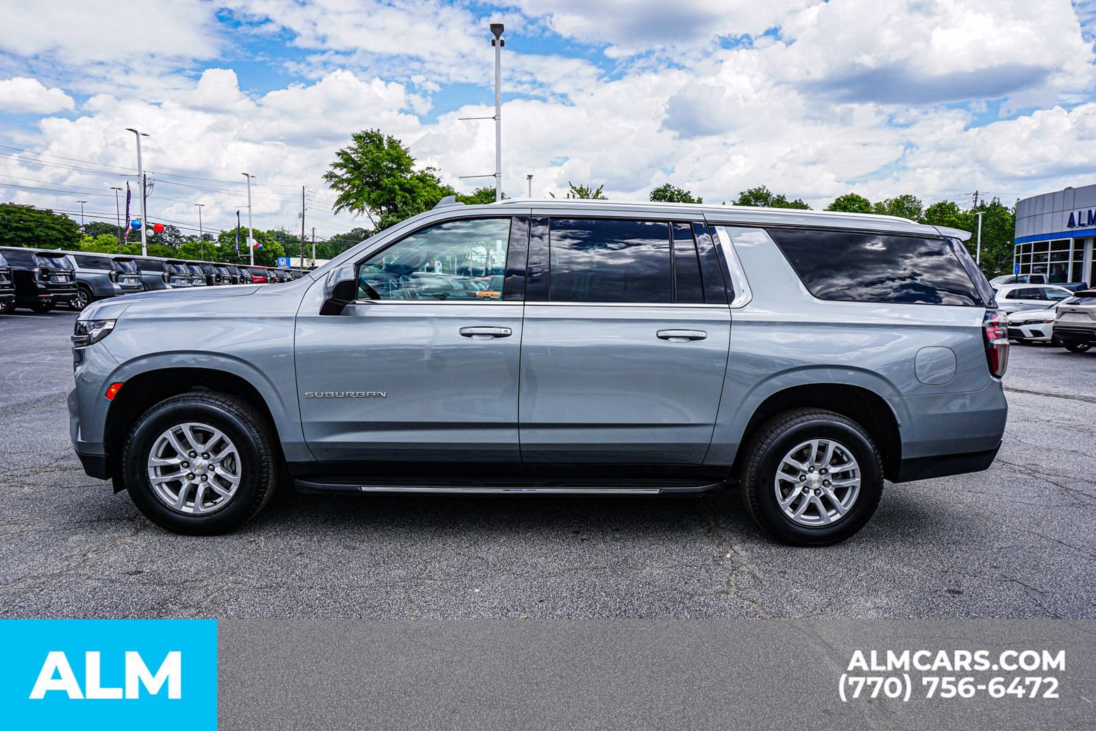 2024 Chevrolet Suburban LT