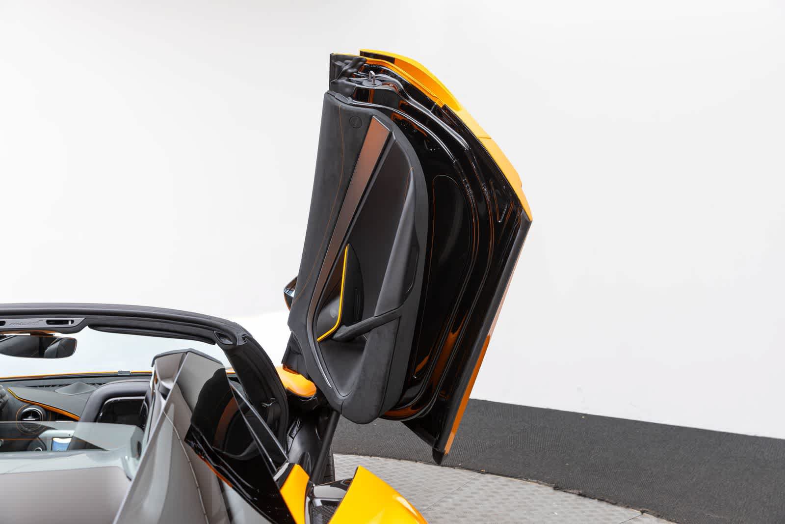 New 2027 McLaren 750S Spider photo 36