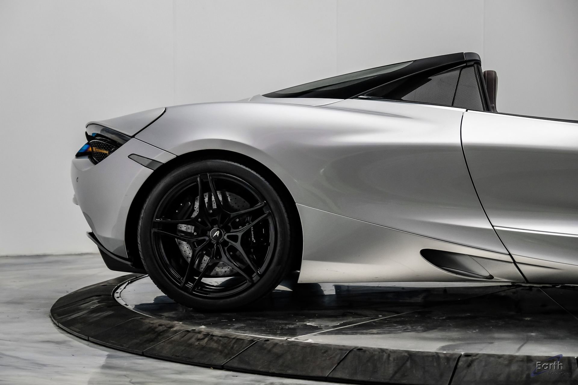 Used 2020 McLaren 720S Luxury photo 30