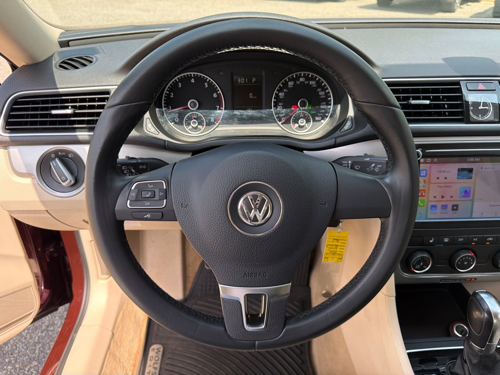 2014 Volkswagen Passat 1.8T Wolfsburg Edition