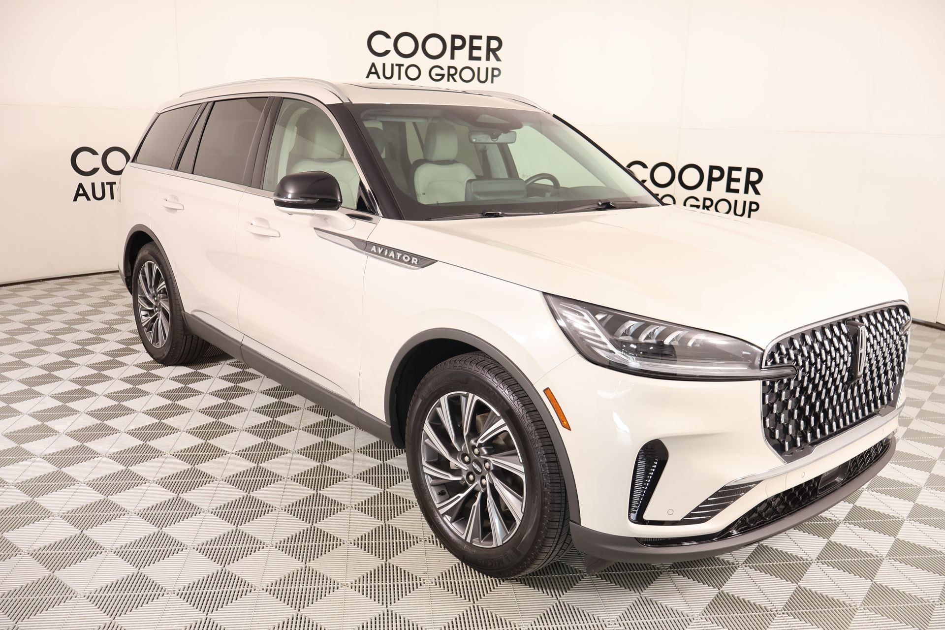 Used 2025 Lincoln Aviator 2WD