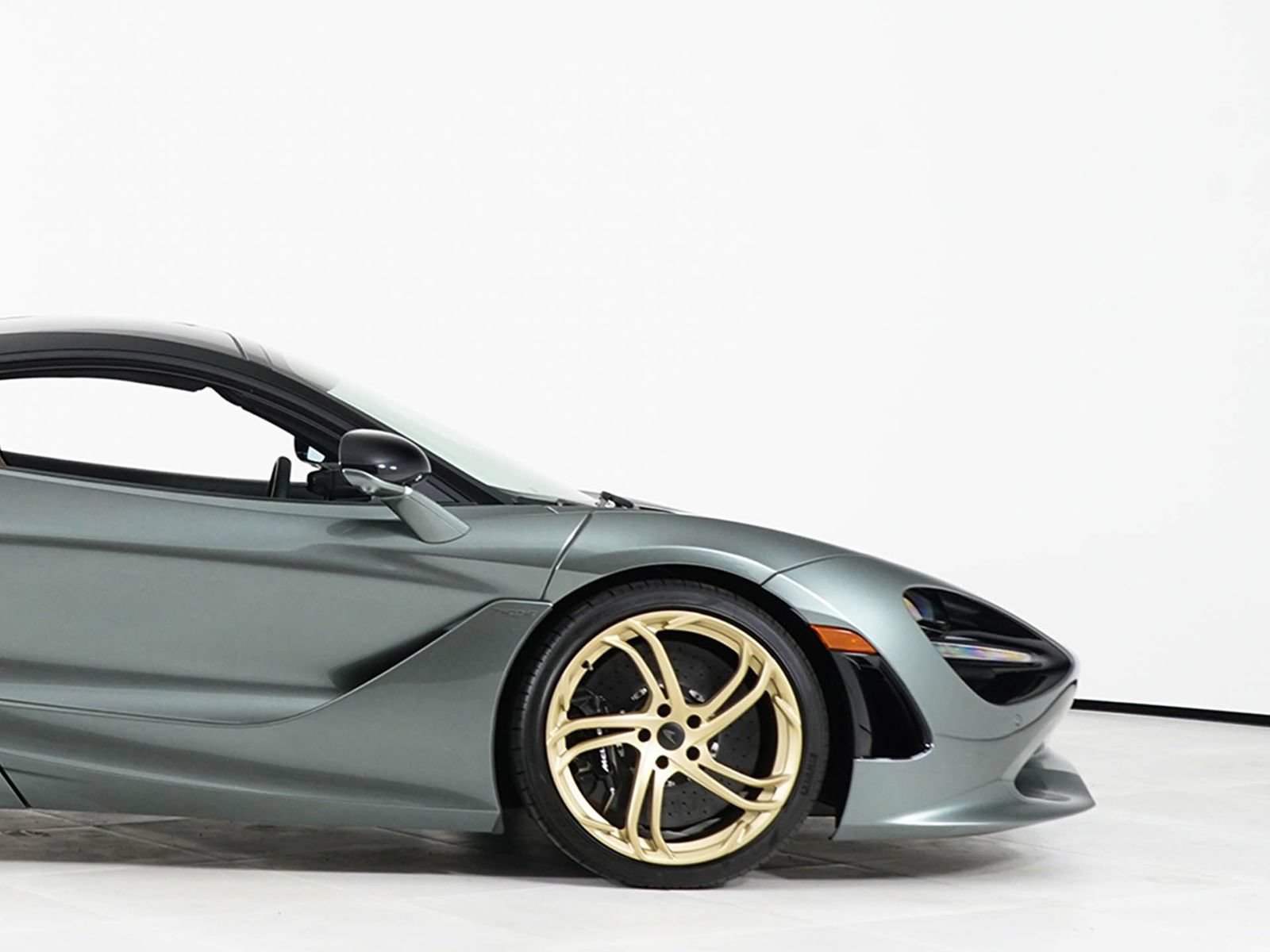 New 2026 McLaren 750S photo 15