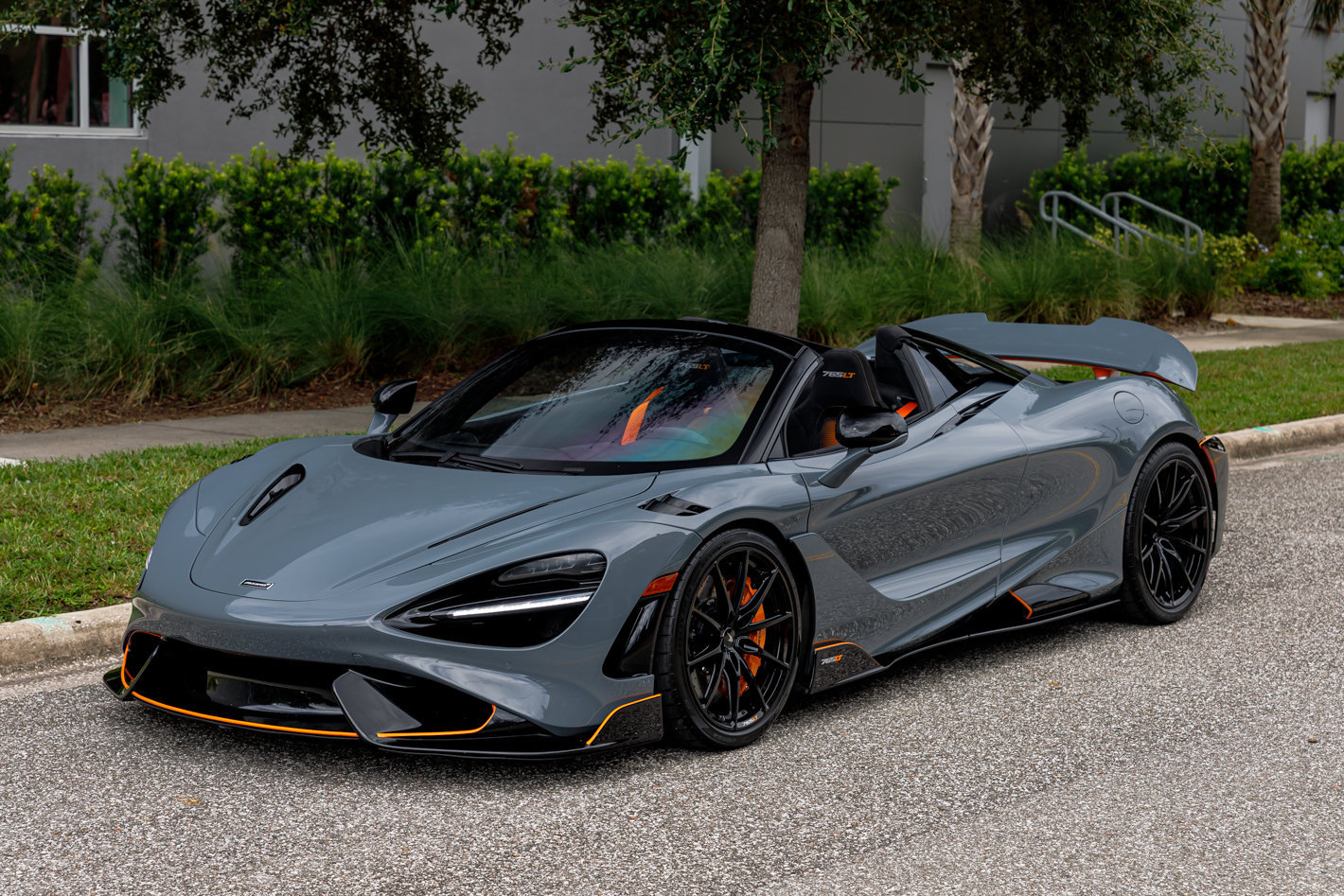 Used 2022 McLaren 765LT photo 29