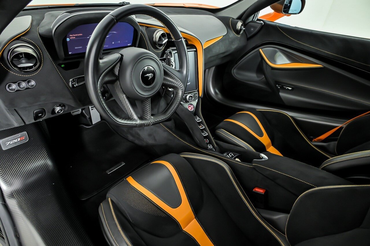 Used 2022 McLaren 720S Performance photo 16