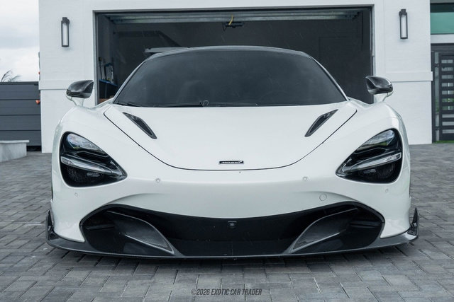 Used 2020 McLaren 720S Performance photo 21