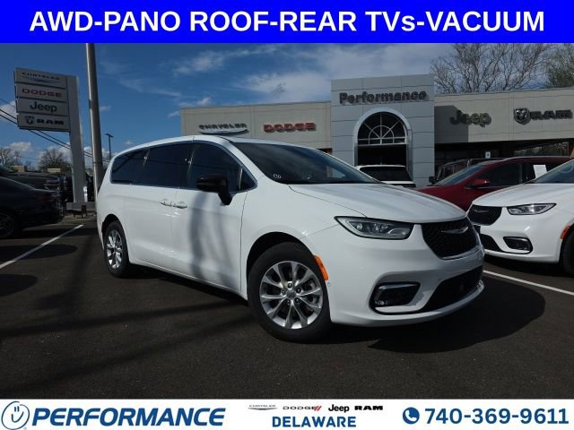 2025 Chrysler Pacifica Select