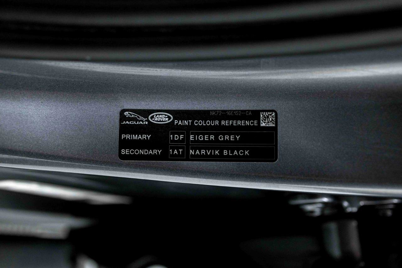 2023 Land Rover Defender 130 SE