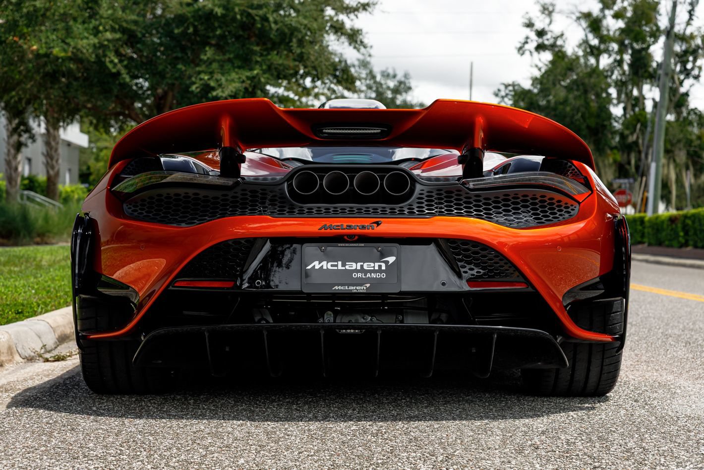 Used 2021 McLaren 765LT photo 9