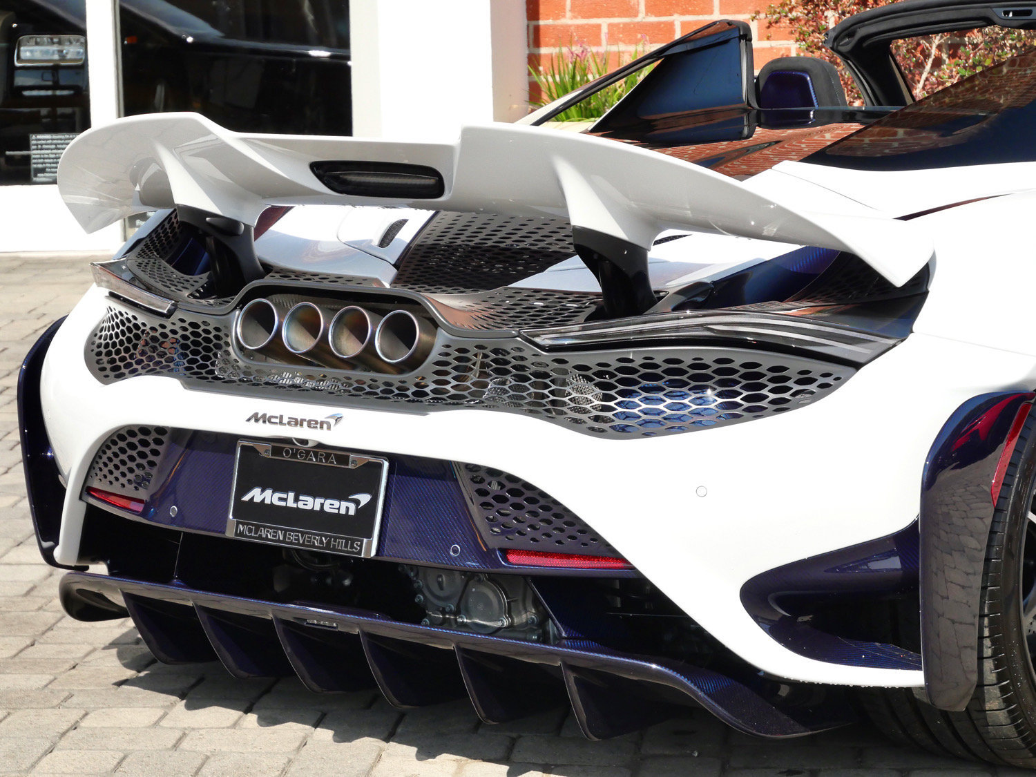 Used 2022 McLaren 765LT photo 34