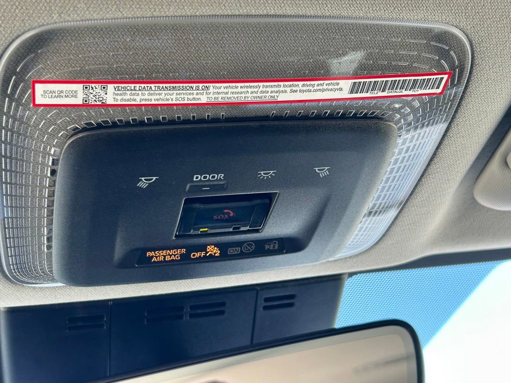 2025 Toyota Prius XLE