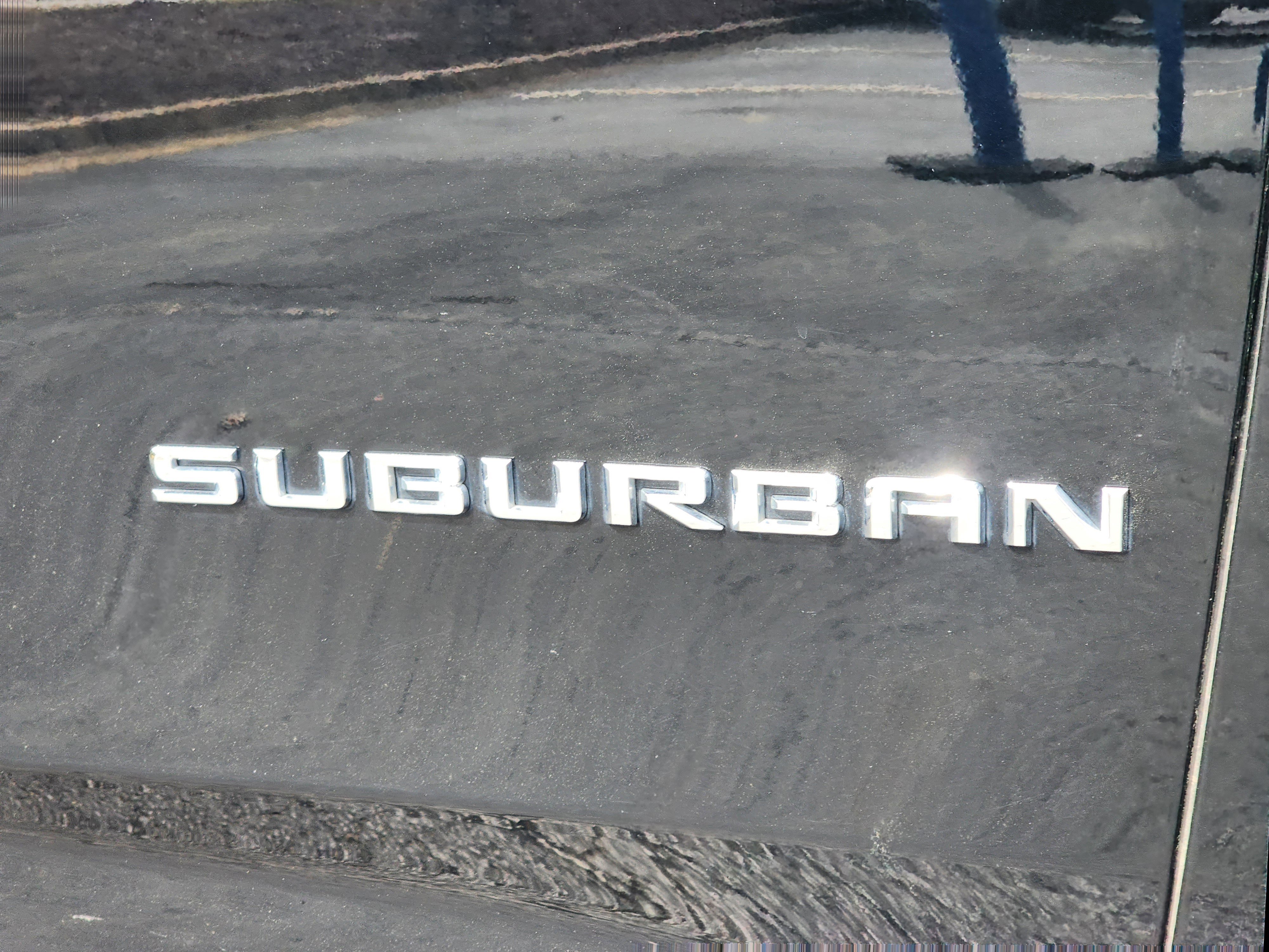 2024 Chevrolet Suburban LT