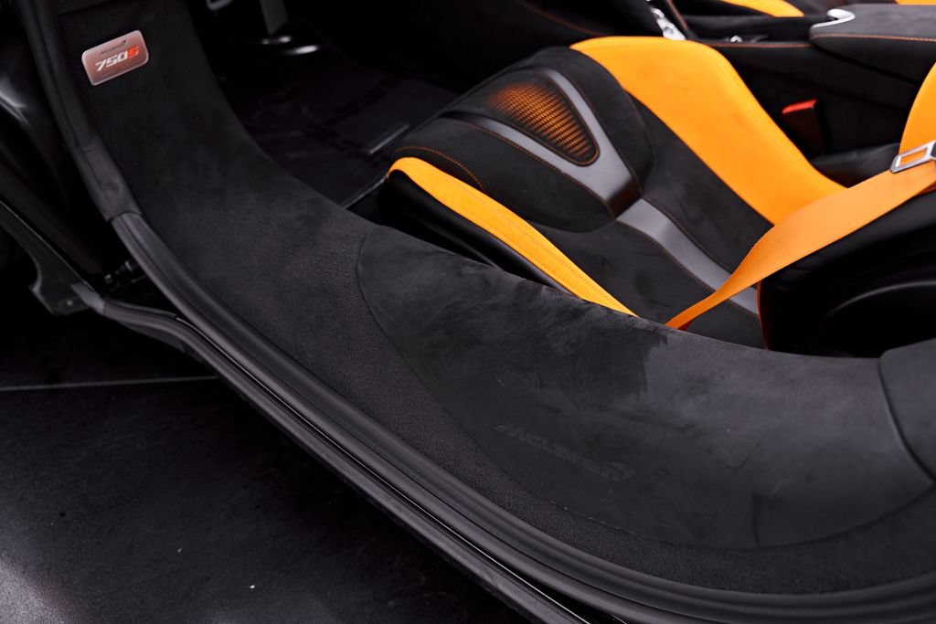 Used 2025 McLaren 750S Spider photo 55