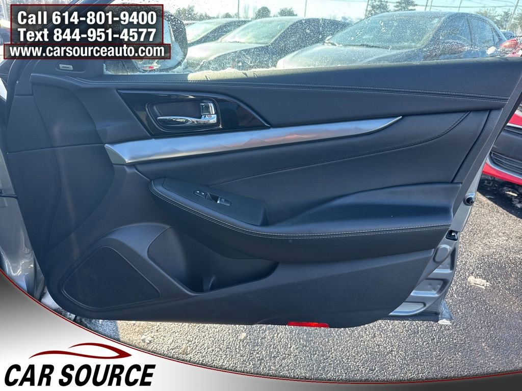 2023 Nissan Maxima SL