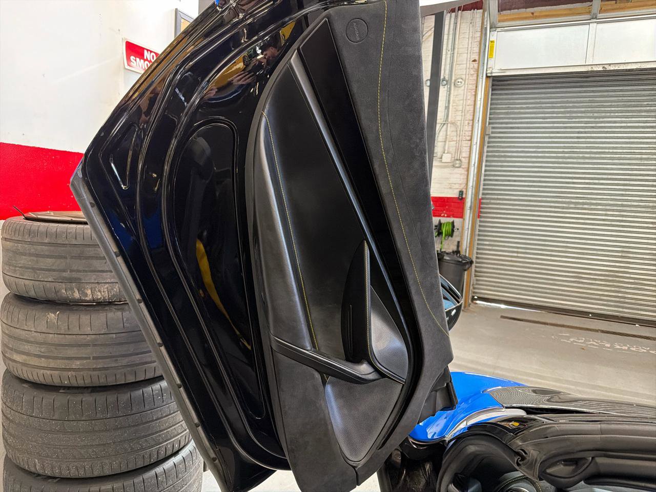 Used 2020 McLaren 720S Performance photo 19