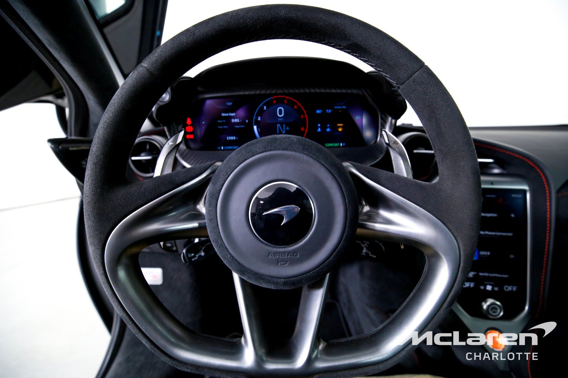 Used 2025 McLaren 750S photo 14