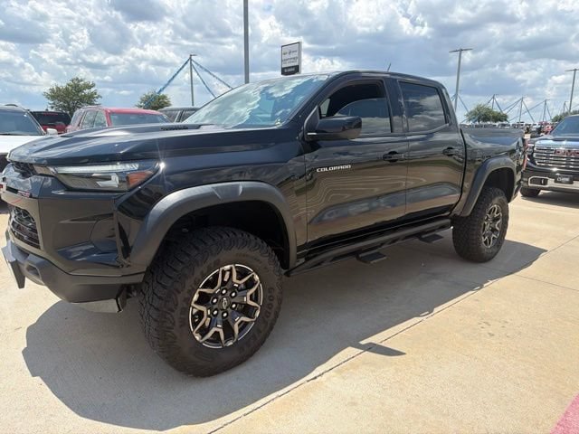 Used 2025 Chevrolet Colorado ZR2 w/ Technology Package