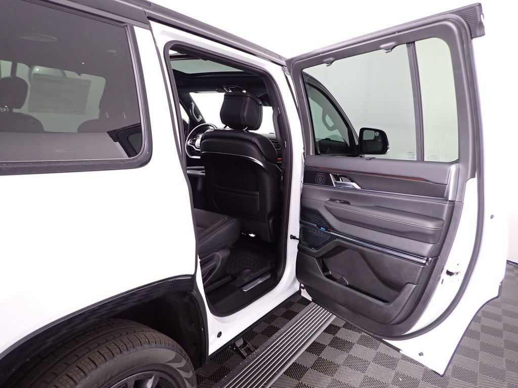 2026 Jeep Grand Wagoneer Summit