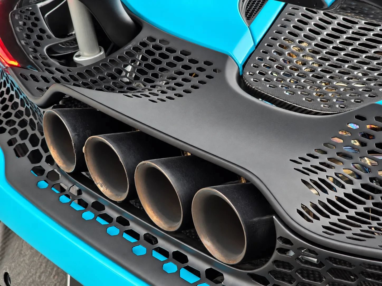 Used 2019 McLaren 720S photo 18