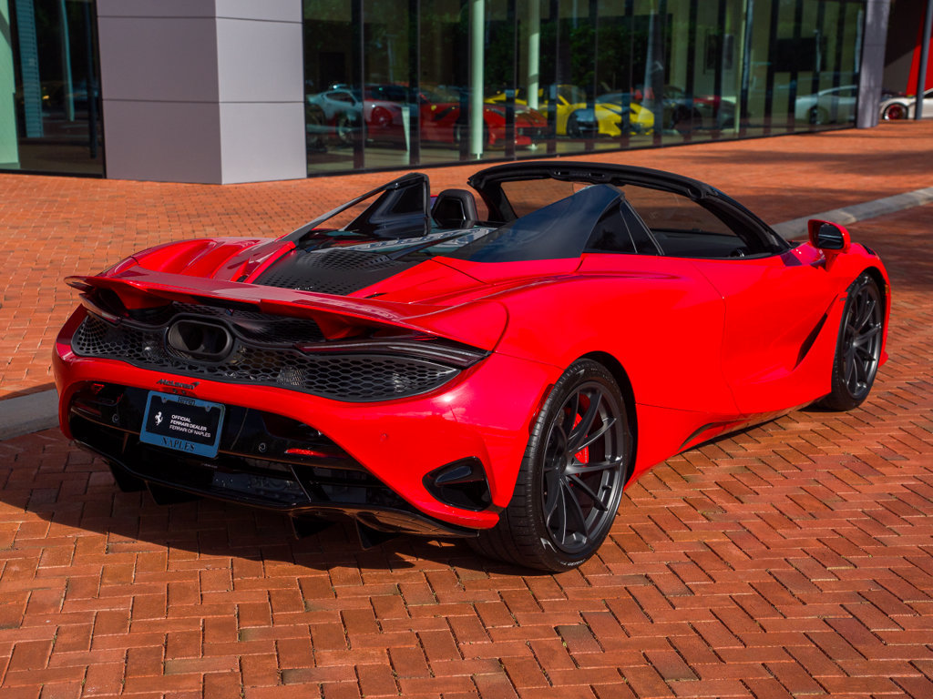 Used 2027 McLaren 750S Spider photo 6