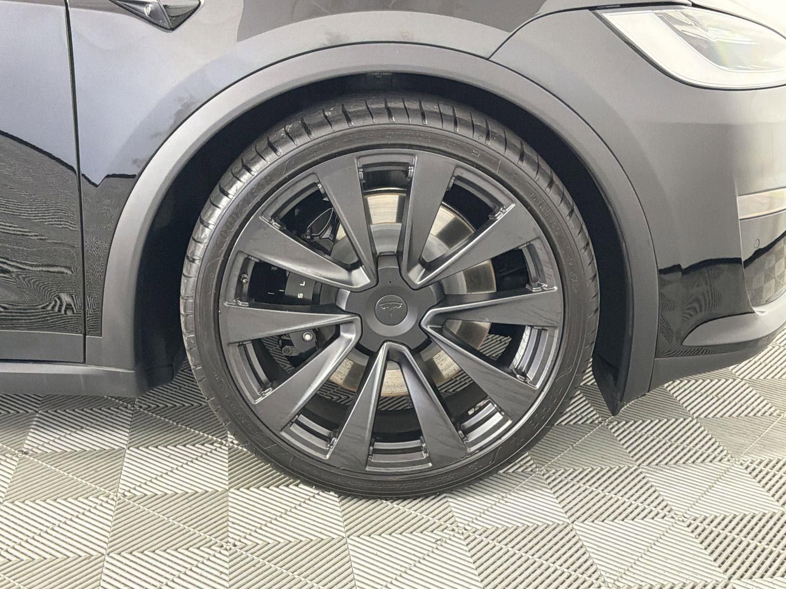 2022 Tesla Model X Plaid