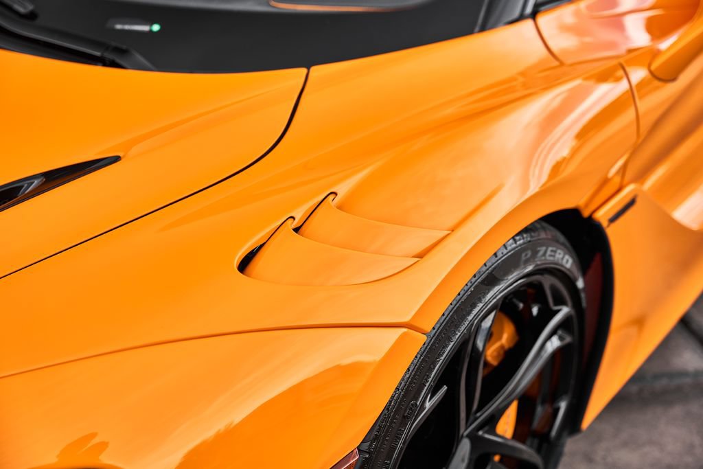 Used 2025 McLaren 750S Spider photo 11
