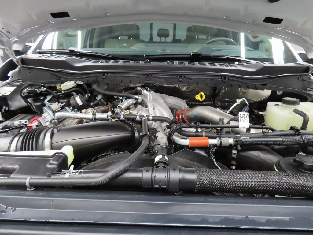 2025 Ford F450 Platinum