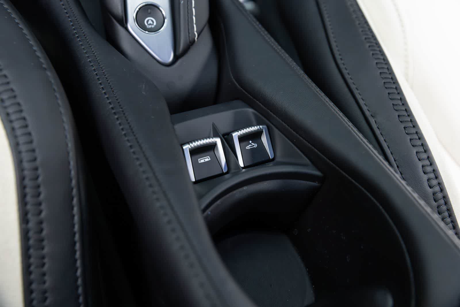 Used 2026 McLaren 750S Spider photo 30