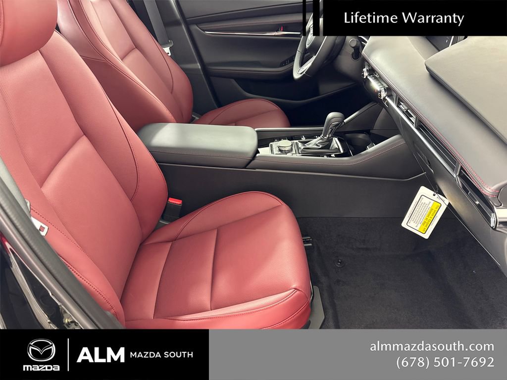 2026 MAZDA Mazda3 Carbon