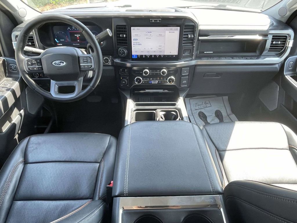 2025 Ford F350 Lariat