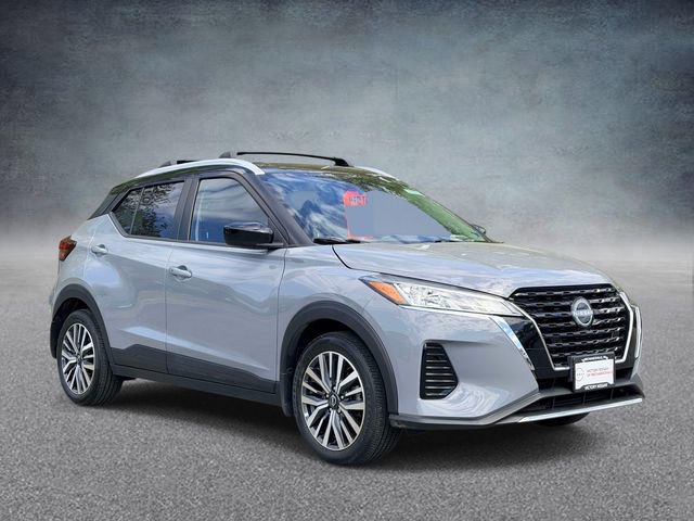Used 2023 Nissan Kicks SV