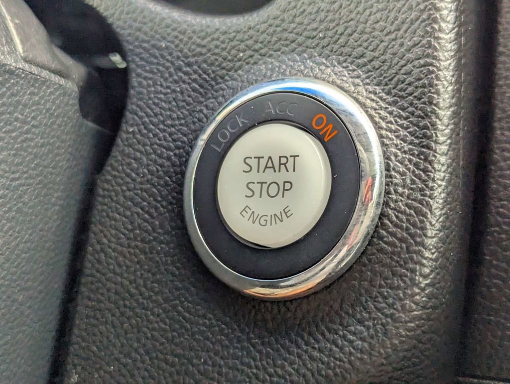 2014 INFINITI Q60 Journey