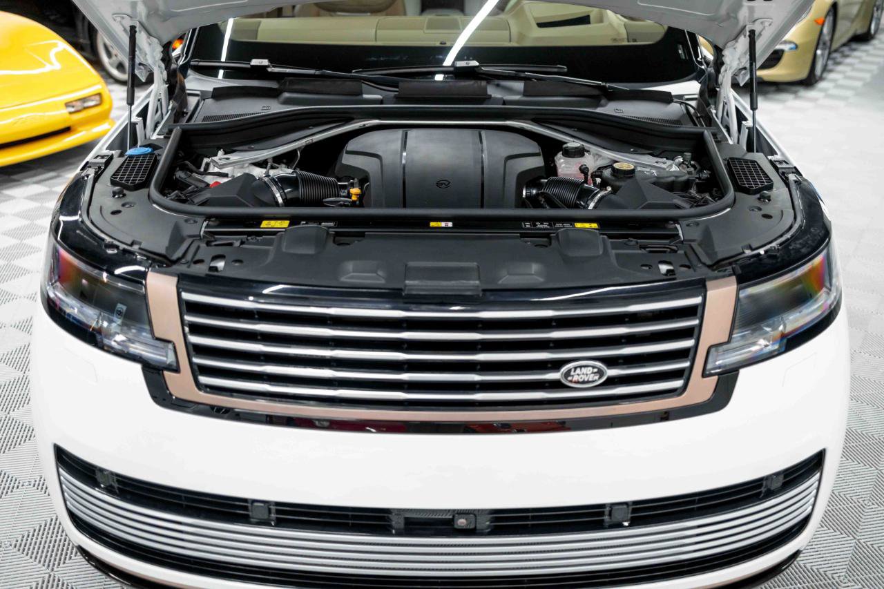 2024 Land Rover Range Rover SV