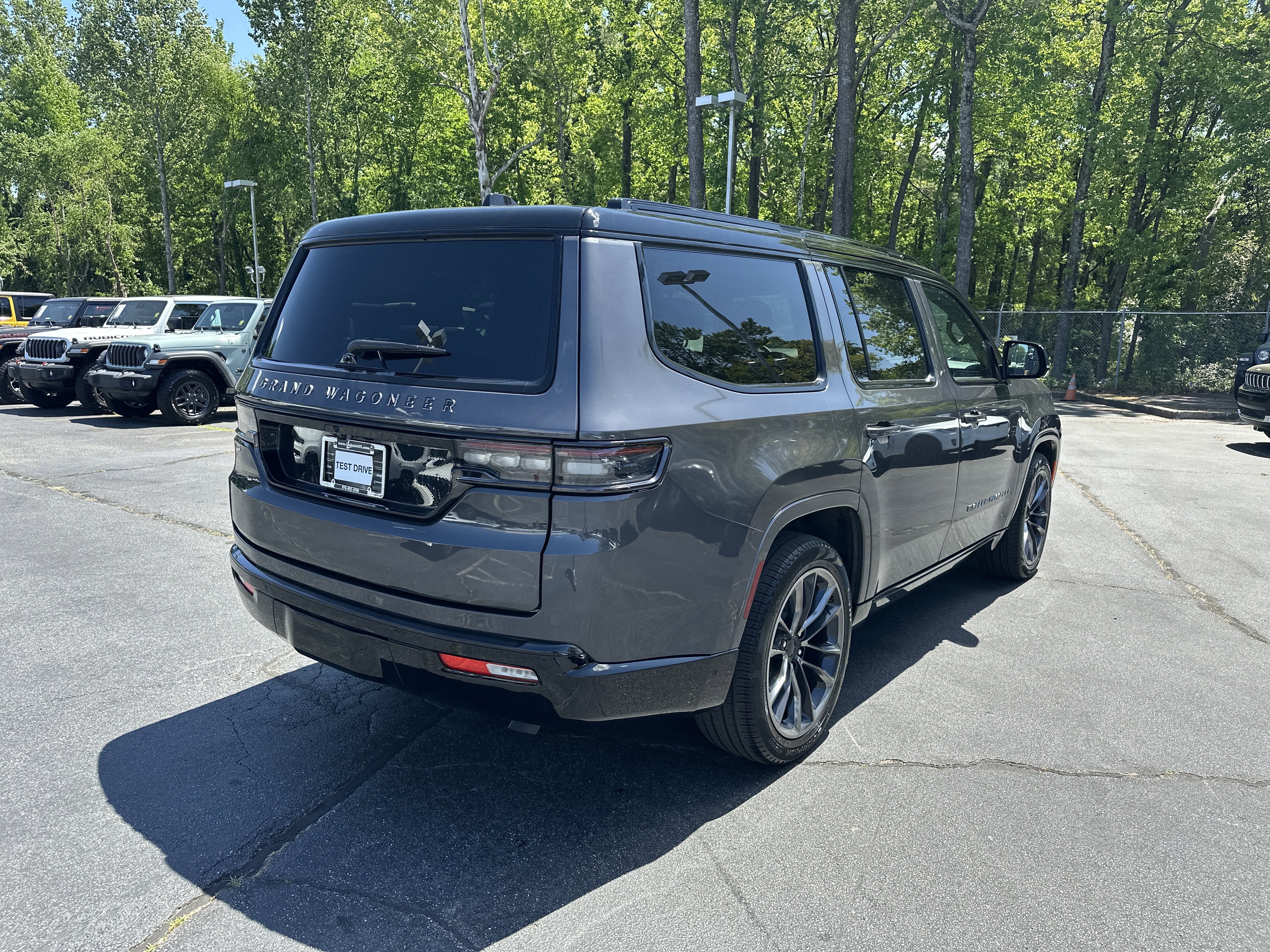 2025 Jeep Grand Wagoneer Series III