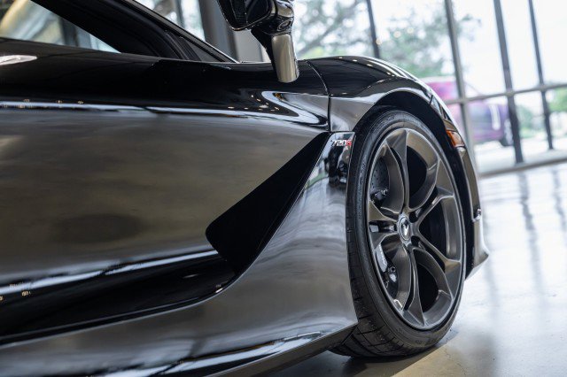 Used 2020 McLaren 720S Spider photo 23