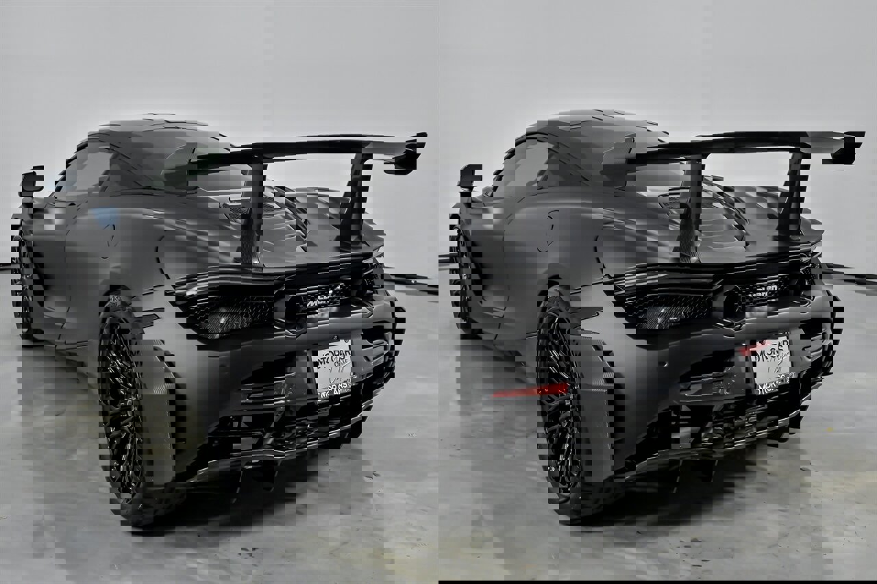 Used 2019 McLaren 720S photo 13